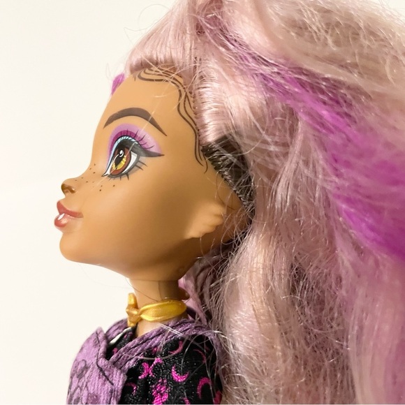 Monster High Clawdeen Wolf Fashion Doll - Picture 9 of 16
